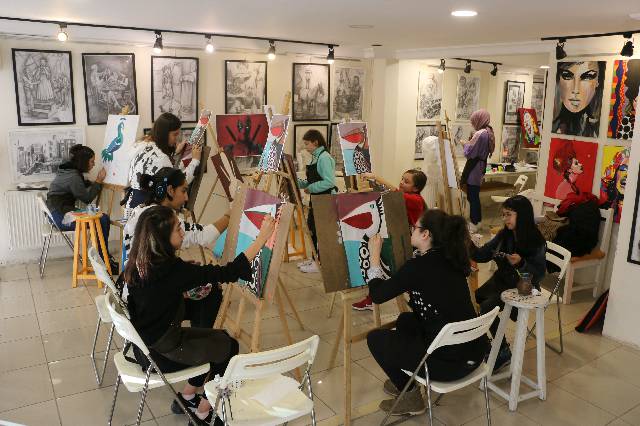çağatay sanat_resim kursu_grafik_moda tasarım_hobi resim_yetenek sınavları_güzel sanatlar liselerine hazırlık_work shop (26)