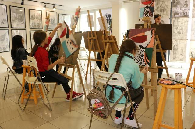çağatay sanat_resim kursu_grafik_moda tasarım_hobi resim_yetenek sınavları_güzel sanatlar liselerine hazırlık_work shop (8)